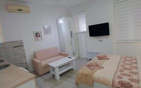 Zeleni Venac Studio & Apartment